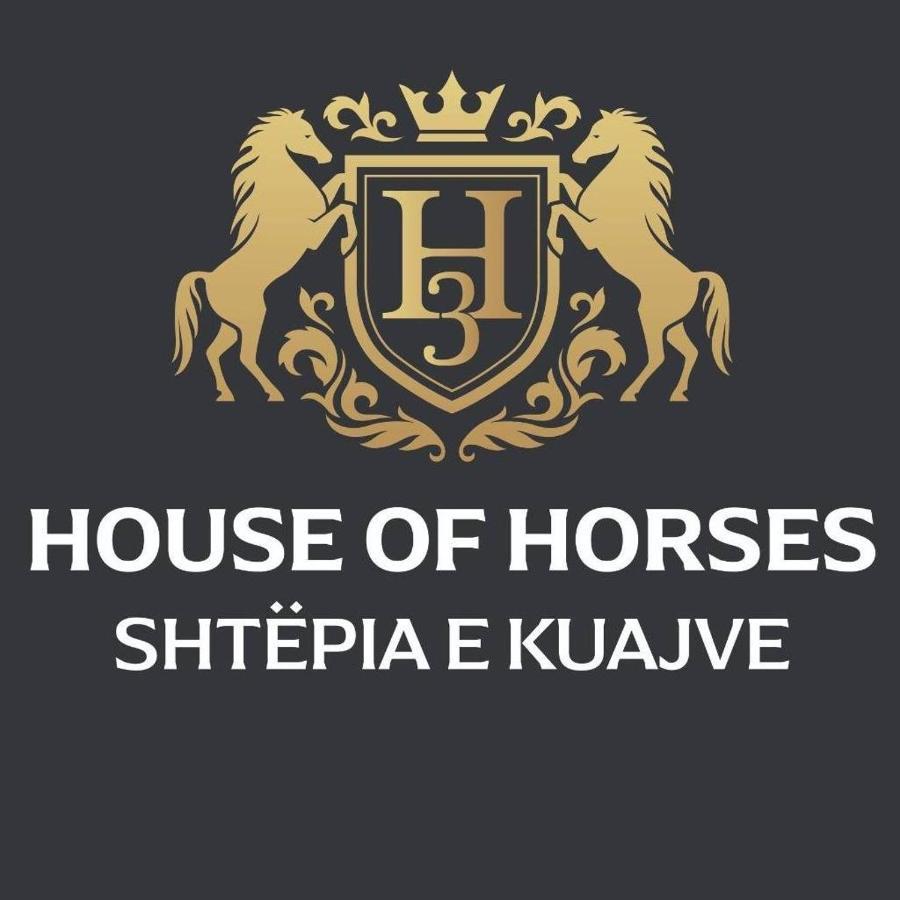 House Of Horses Shtepia E Kuajve Korce Exterior foto